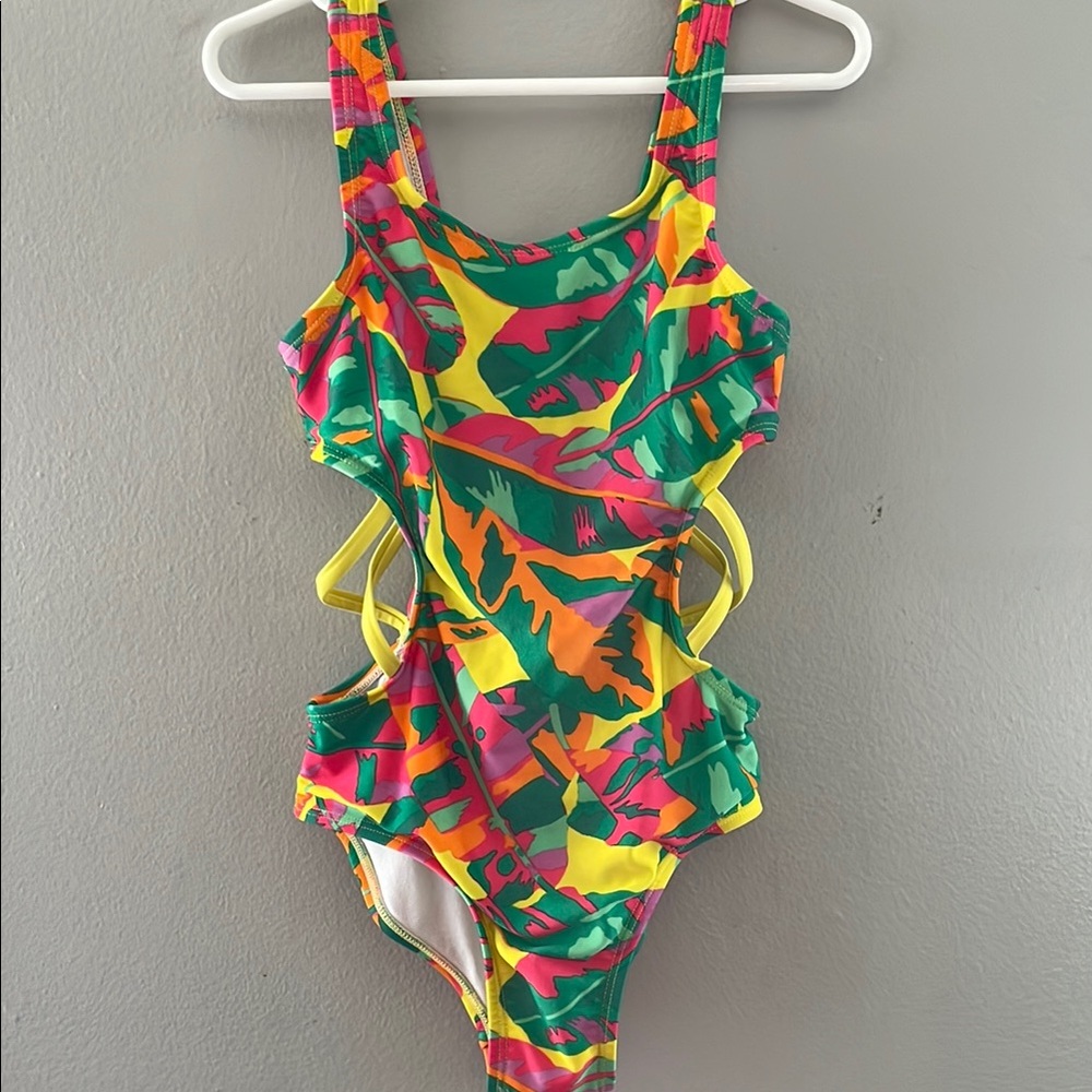 💚Cat & Jack Girls Colorful Swimwear